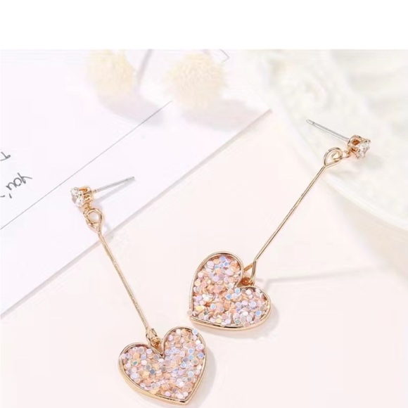 SEQUIN DROP HEART EARRINGS NWT - Picture 5 of 7